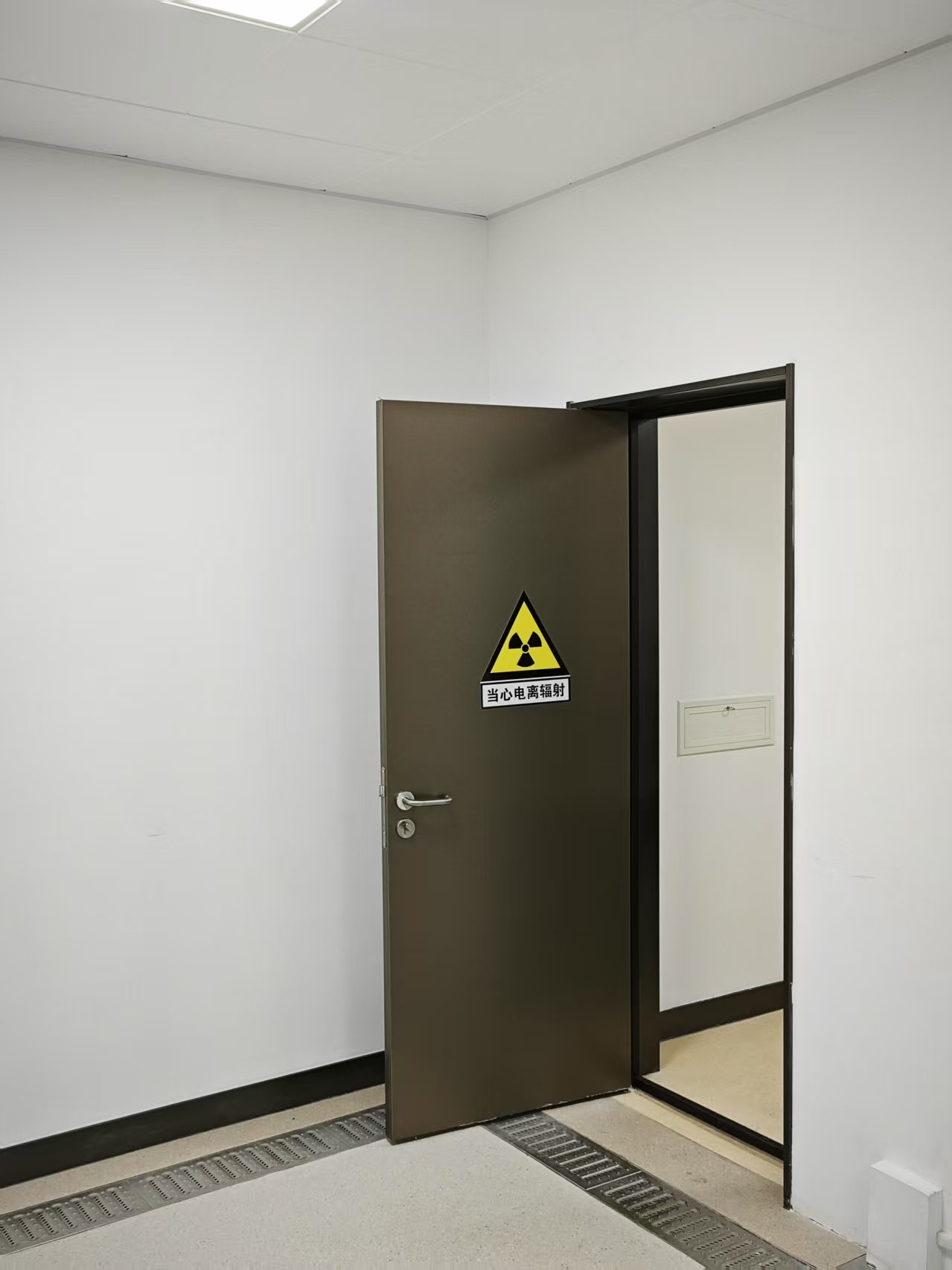长安CT室手动单开防护铅门